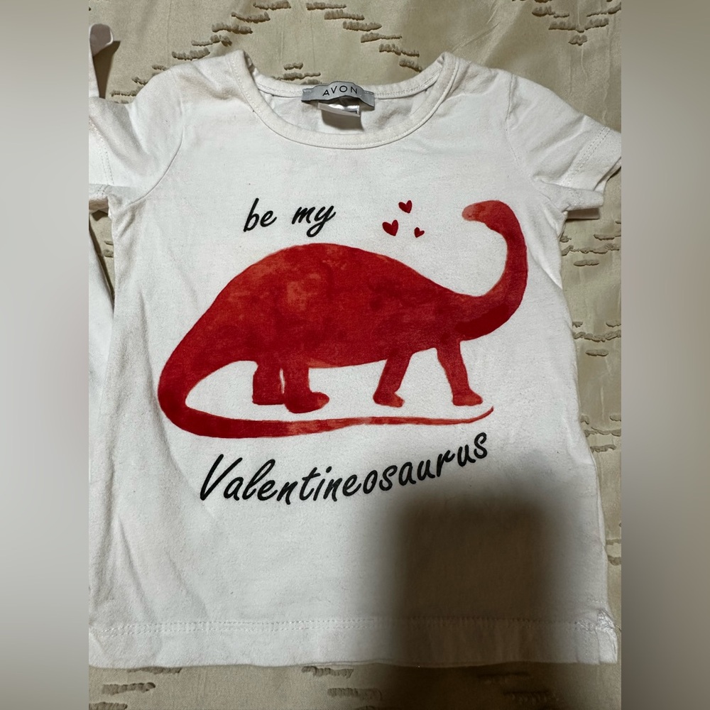 2 Avon Valentine Shirts Bundle – Valentinesaurus Size 4+ Love Hearts – Size 5